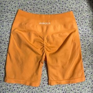 Aurola Shorts